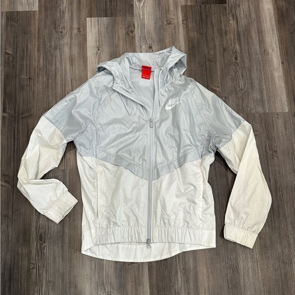 Nike Women's Gray and White Bomber Jacket - Picture 2 of 5